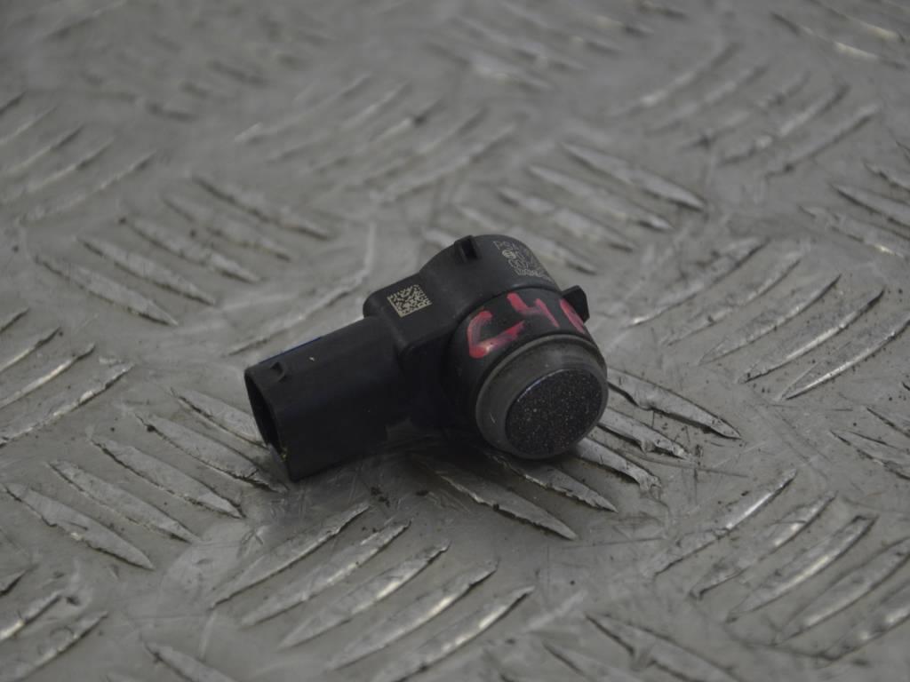 Парктроник передний