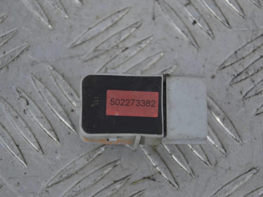 Парктроник задний