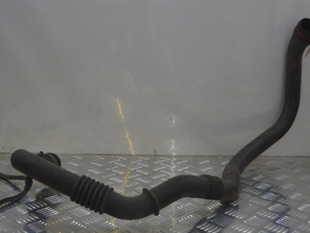 Патрубок интеркулера Renault Kangoo 1 (1997-2007) 8200290500