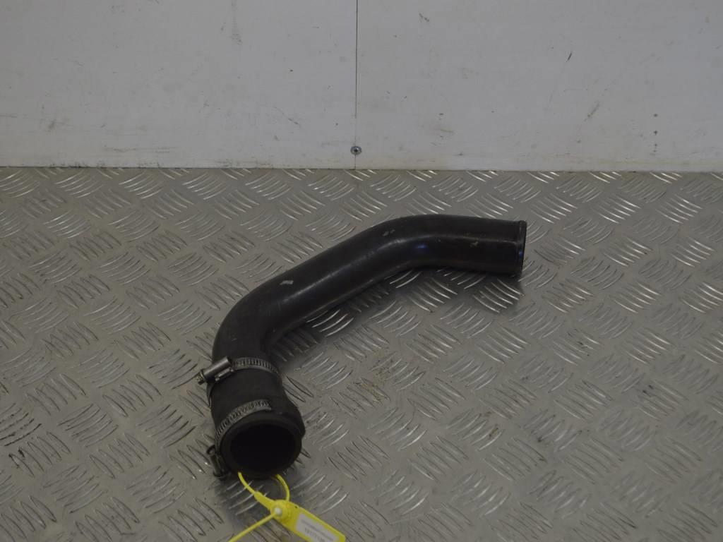 Патрубок интеркулера