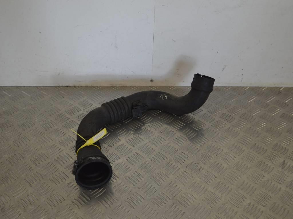 Патрубок интеркулера