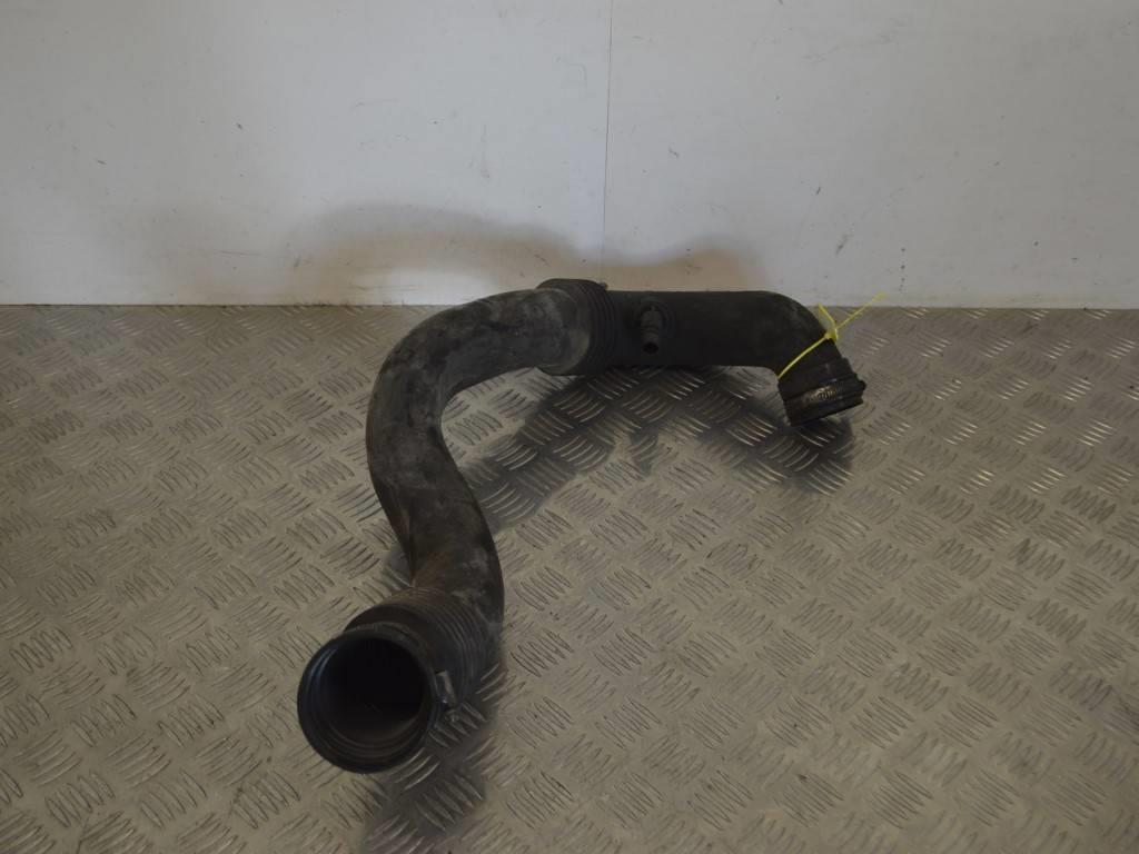 Патрубок интеркулера