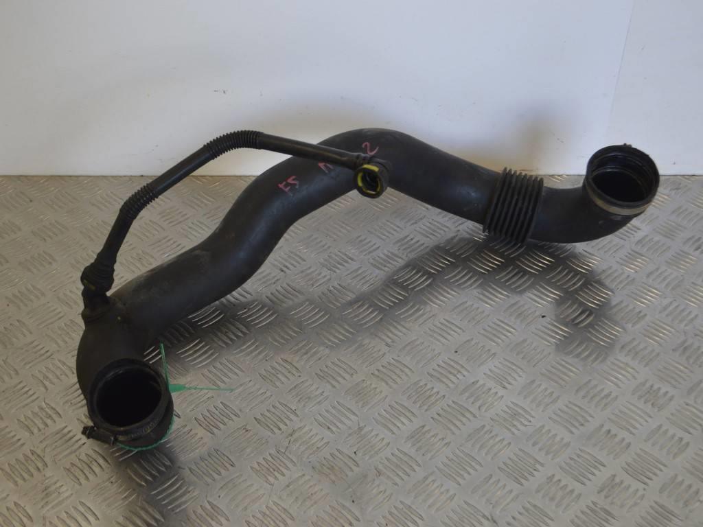 Патрубок интеркулера Renault Master 2 (1998-2010) 8200261965