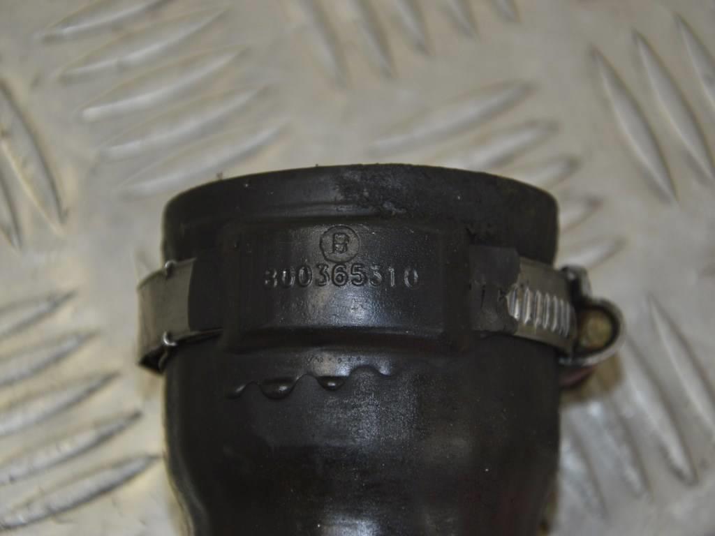Патрубок интеркулера Renault Megane 2 (2002-2008) 800365310
