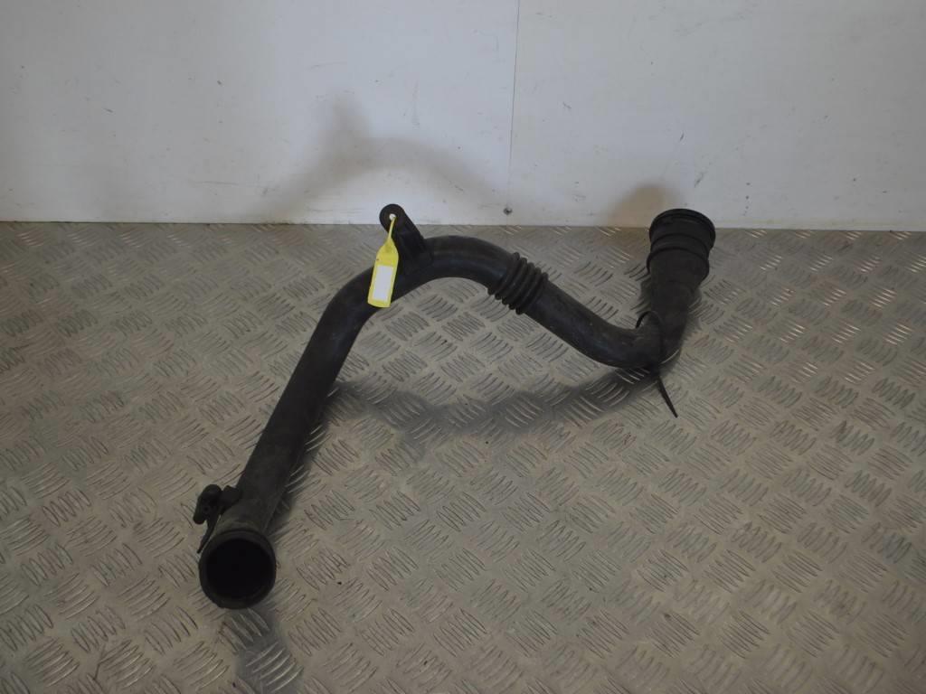 Патрубок интеркулера Renault Megane 3 (2008-2019) 8200981497