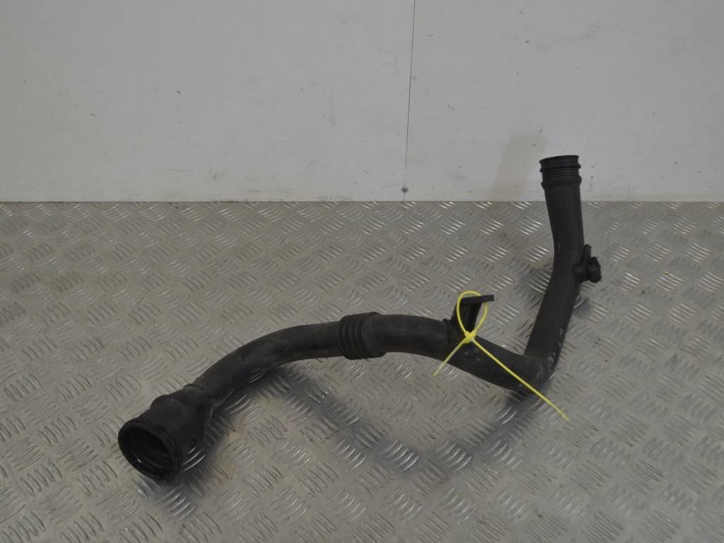 Патрубок интеркулера Renault Megane 3 (2008-2019) 8200981497