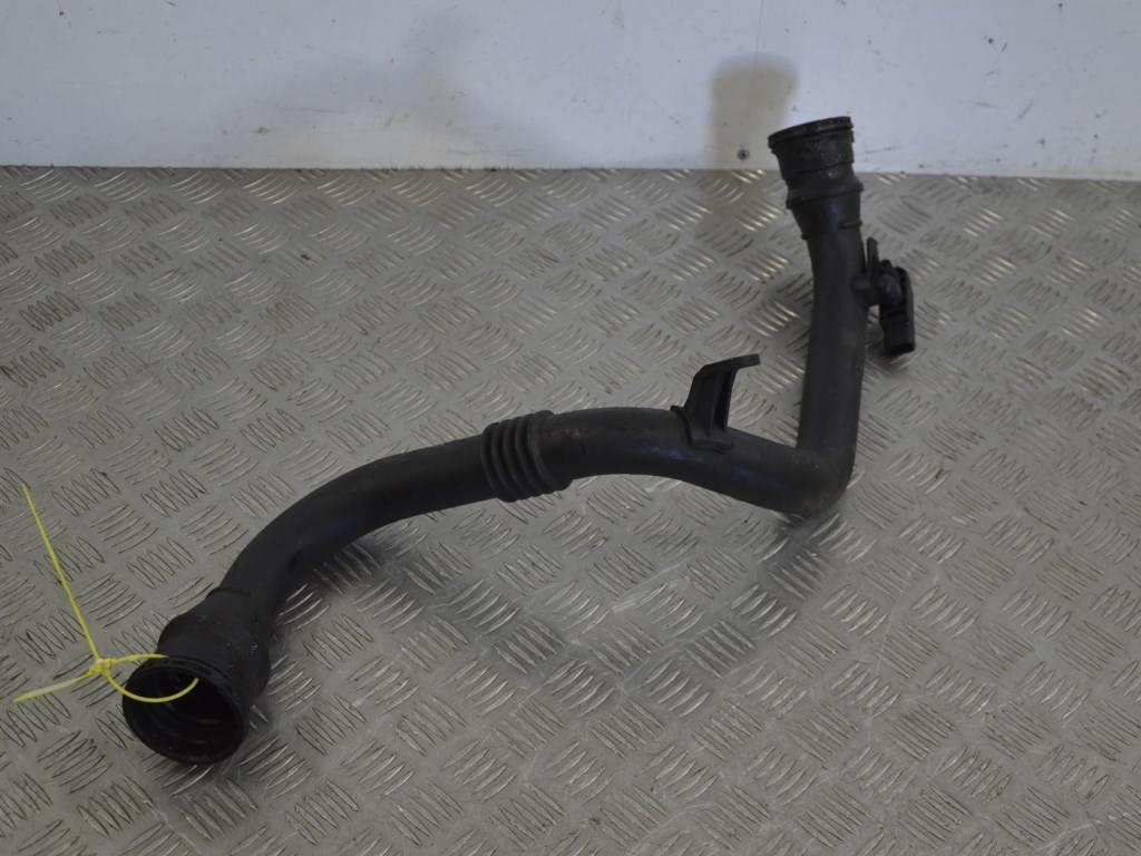 Патрубок интеркулера Renault Megane 3 (2008-2019) 8200981498