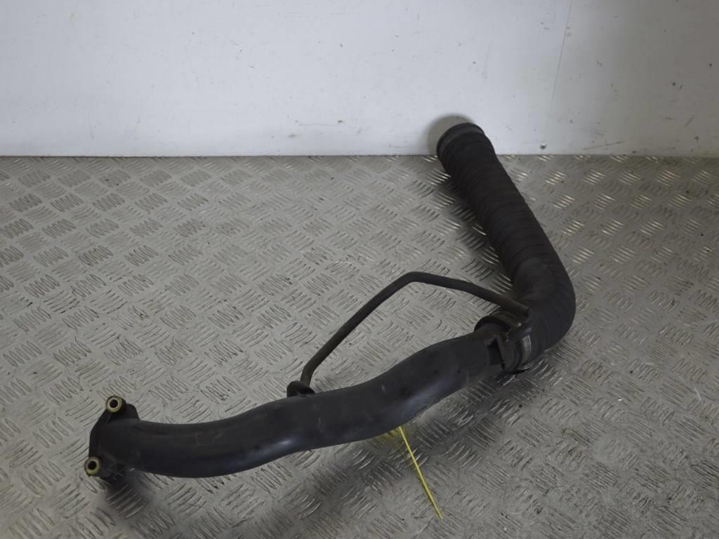 Патрубок интеркулера Renault Safrane (1992-2000) 7700868263