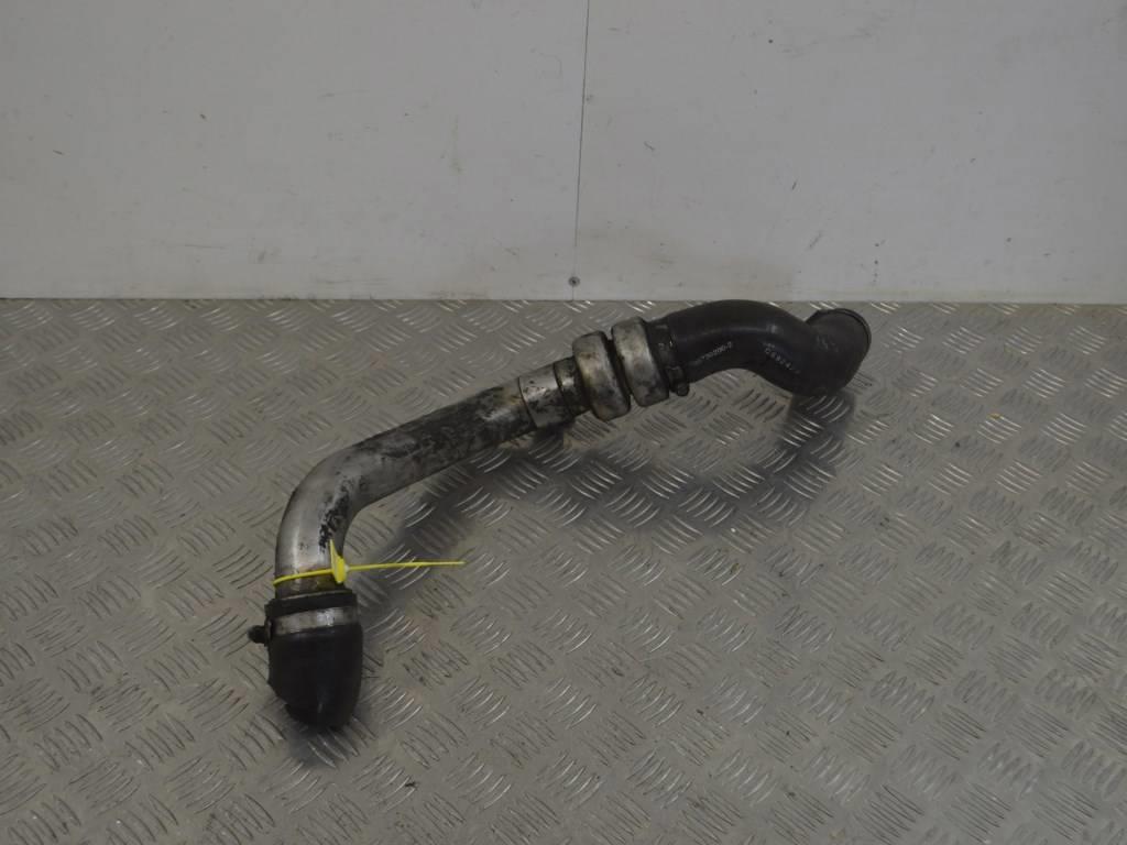 Патрубок интеркулера