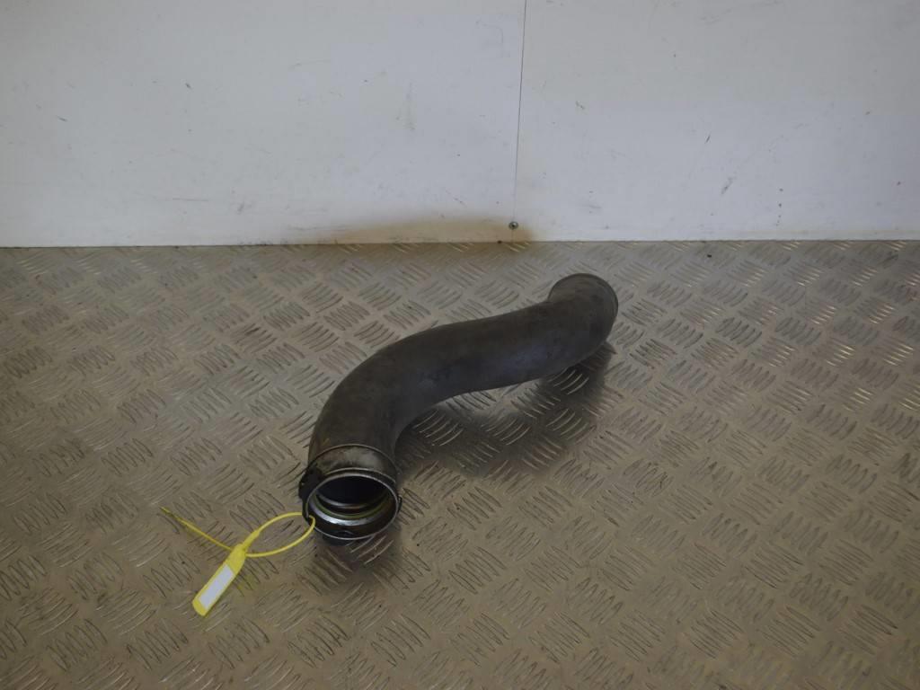 Патрубок интеркулера