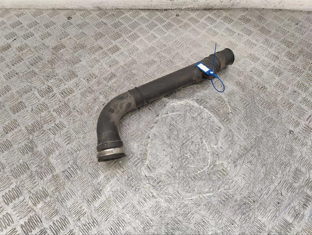 Патрубок интеркулера