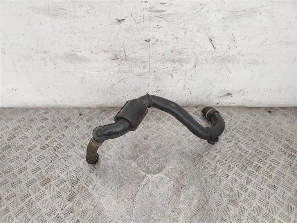 Патрубок интеркулера