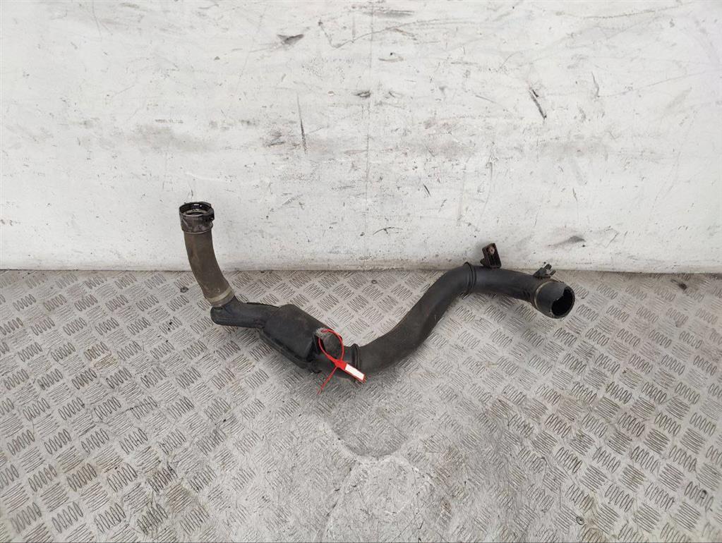 Патрубок интеркулера