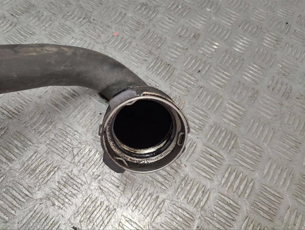 Патрубок интеркулера