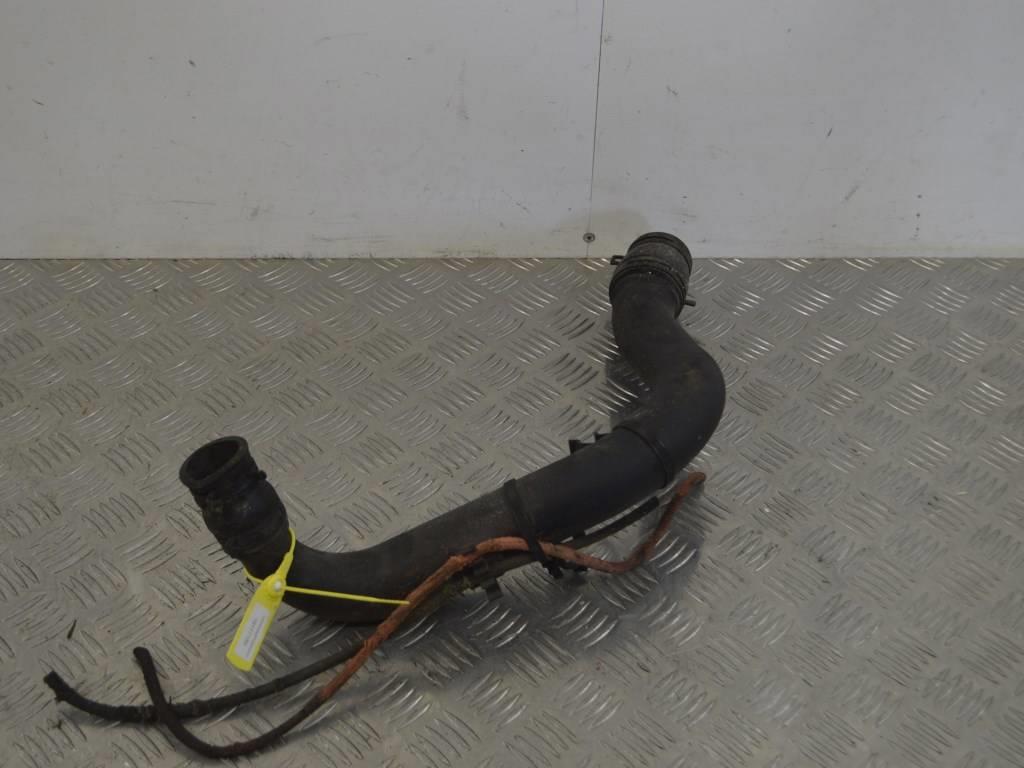 Патрубок интеркулера