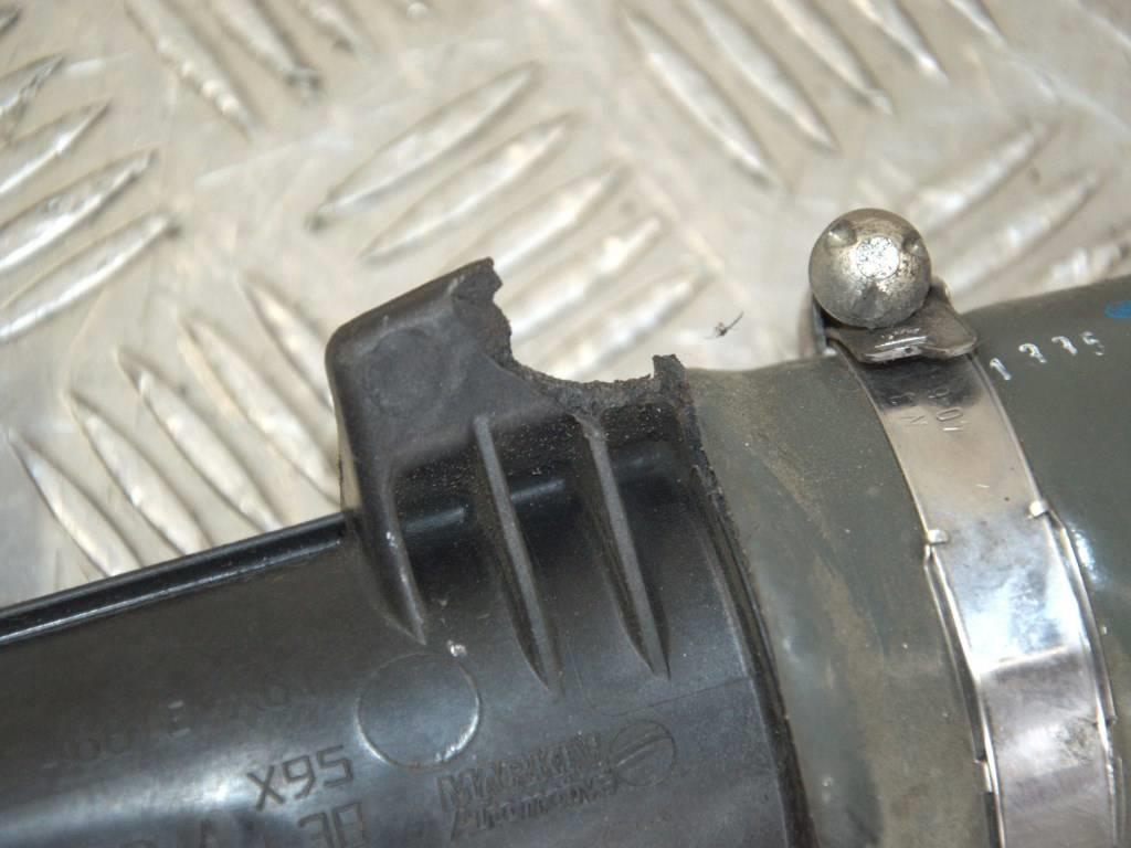 Патрубок интеркулера