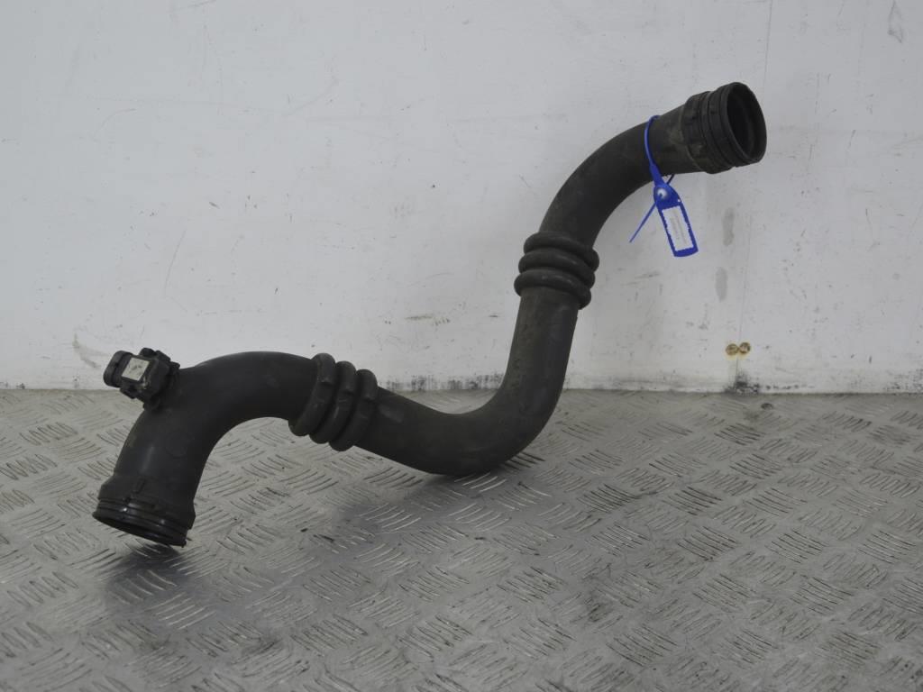 Патрубок интеркулера