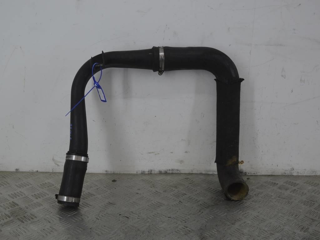 Патрубок интеркулера