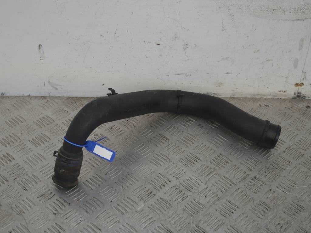 Патрубок интеркулера