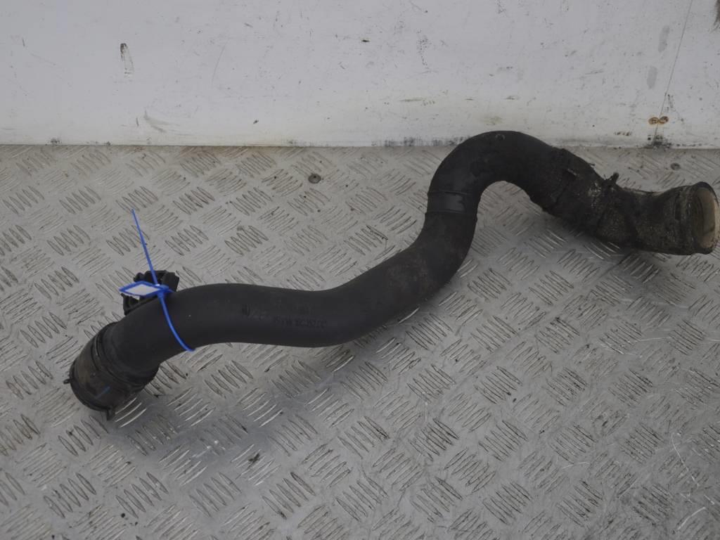 Патрубок интеркулера