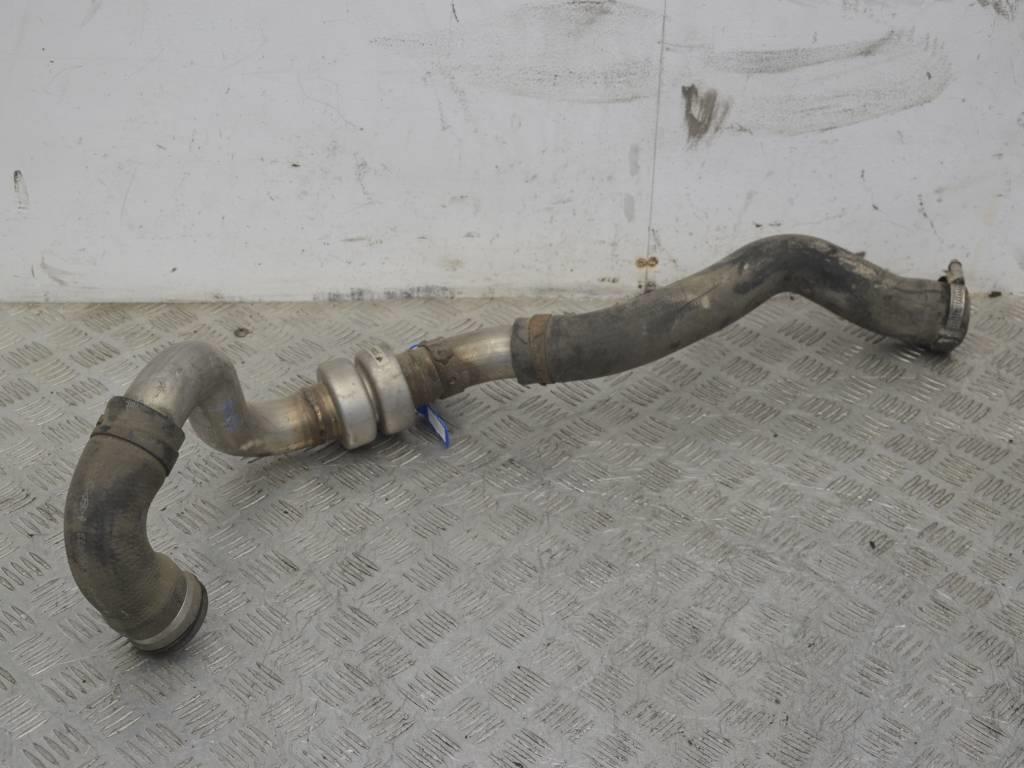 Патрубок интеркулера