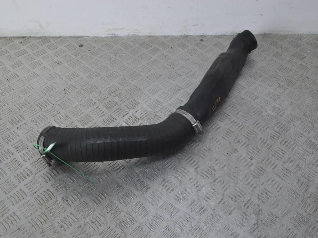 Патрубок интеркулера