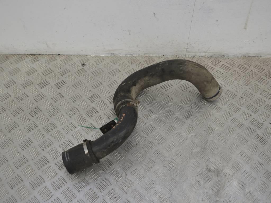 Патрубок интеркулера