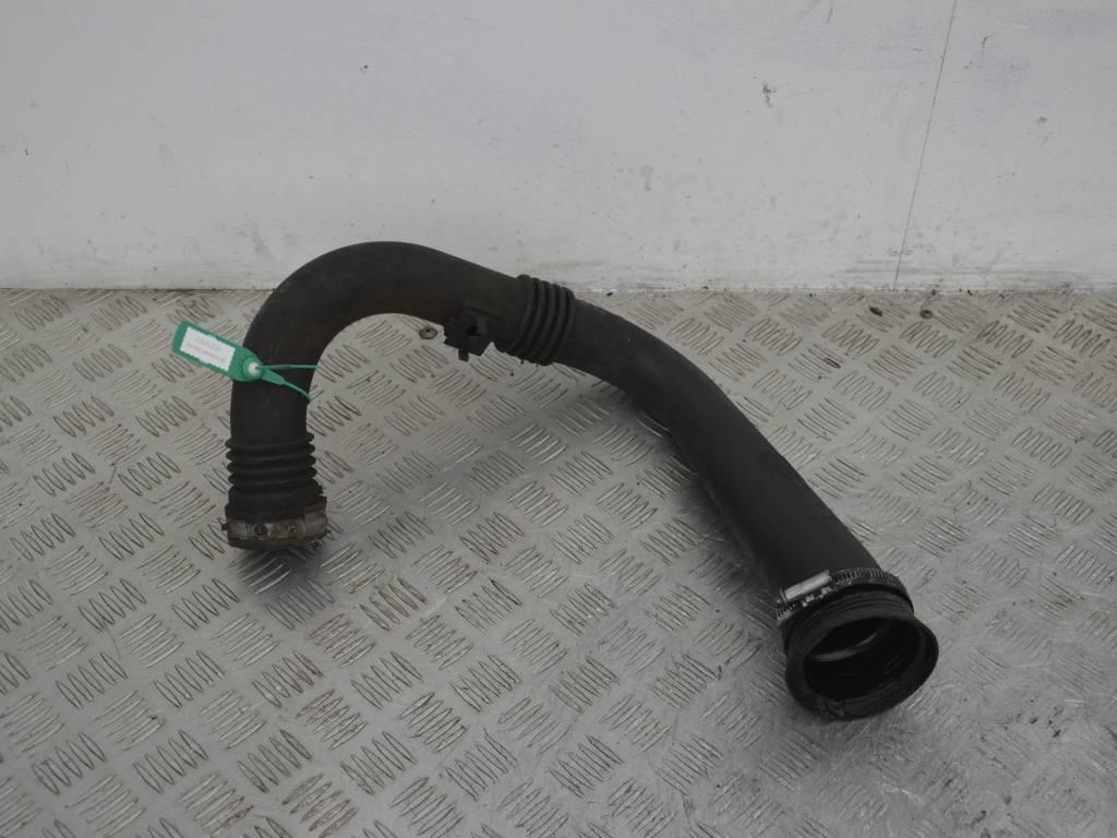 Патрубок интеркулера