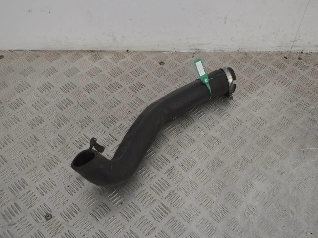 Патрубок интеркулера