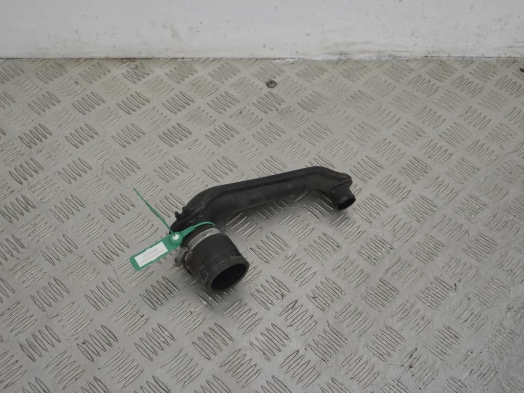 Патрубок интеркулера