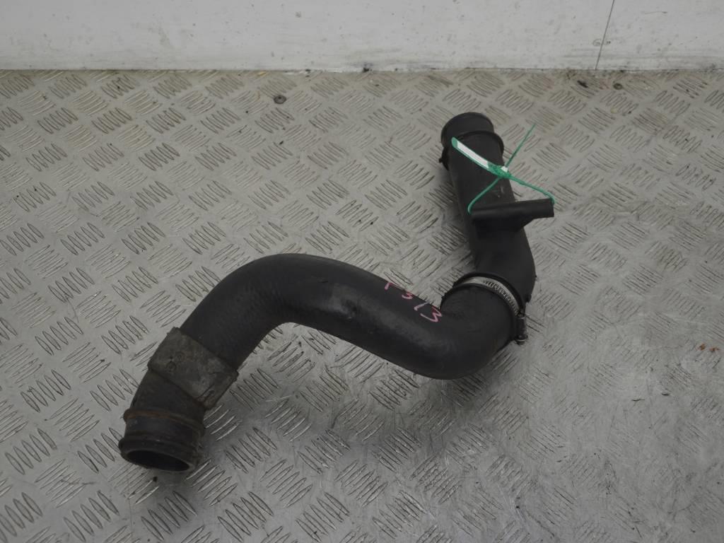 Патрубок интеркулера