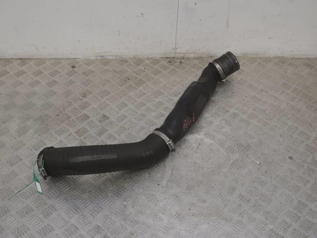 Патрубок интеркулера