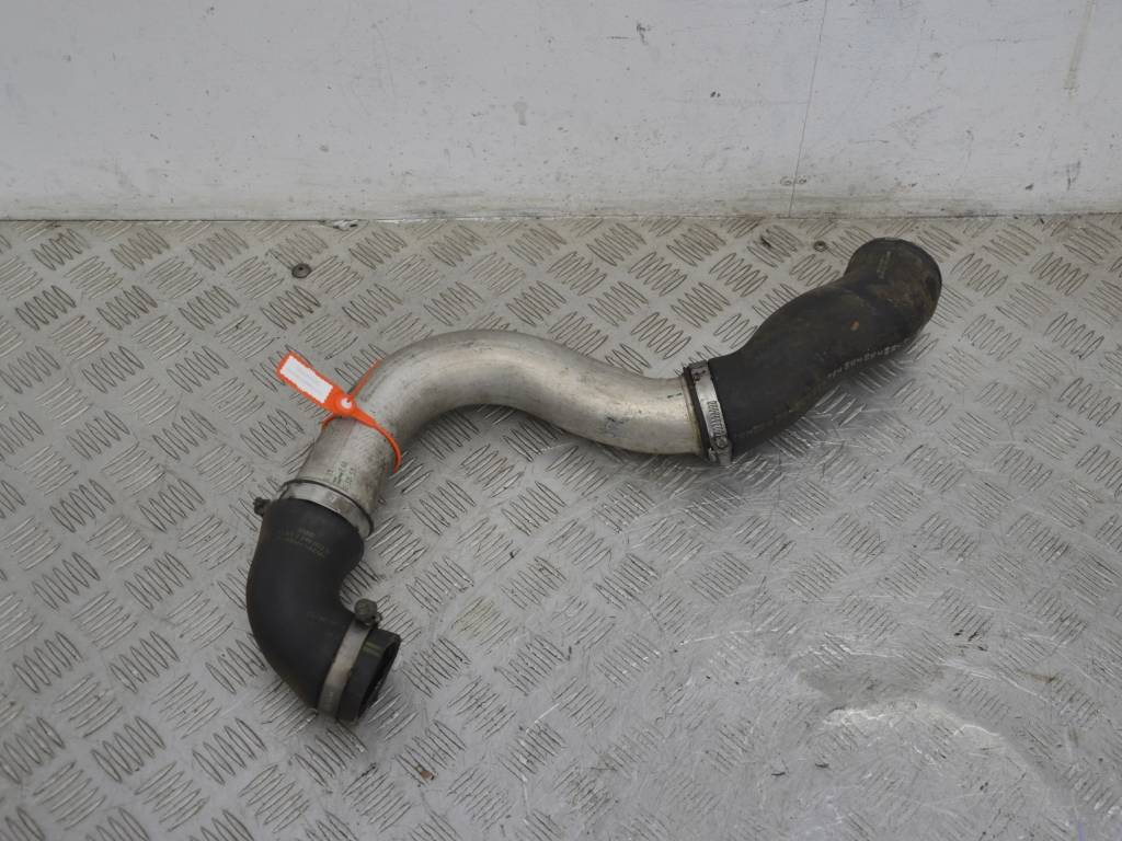 Патрубок интеркулера