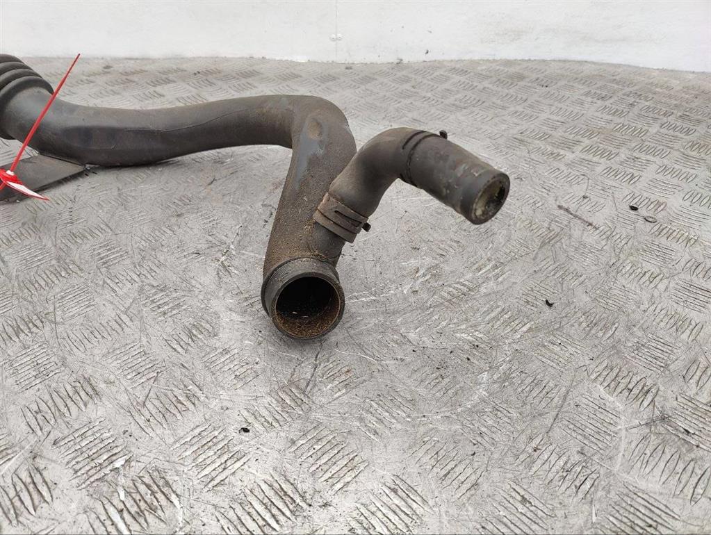 Патрубок интеркулера