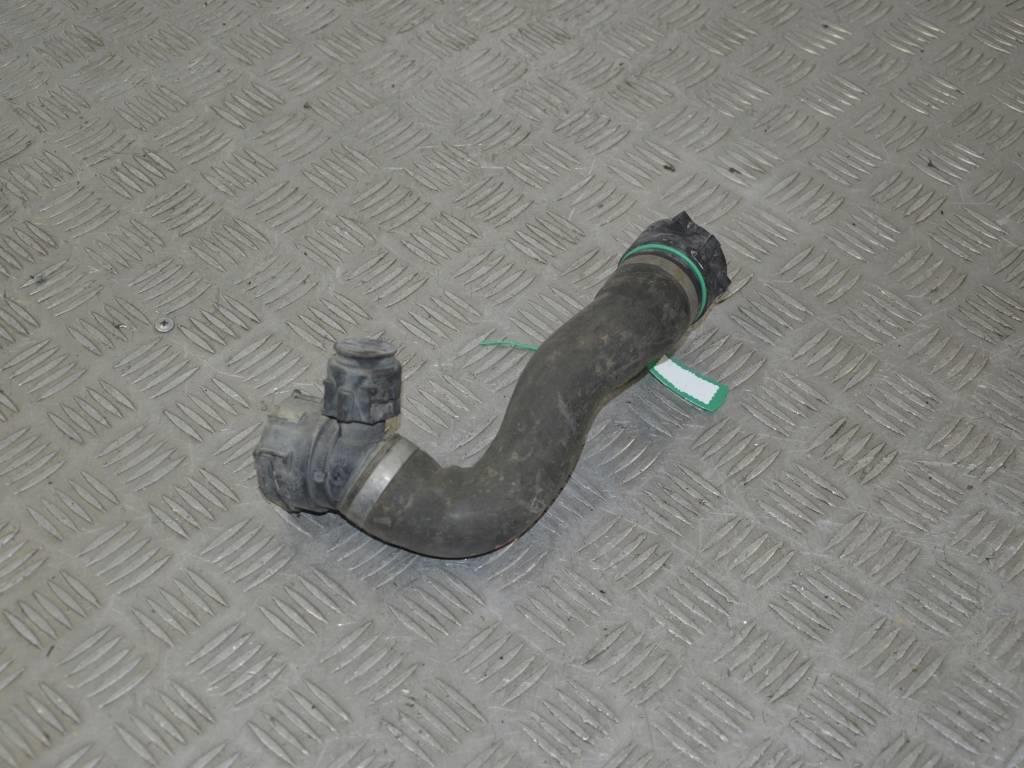 Патрубок радиатора