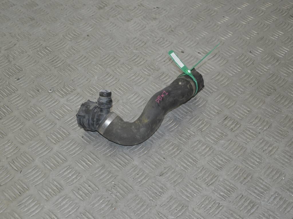 Патрубок радиатора