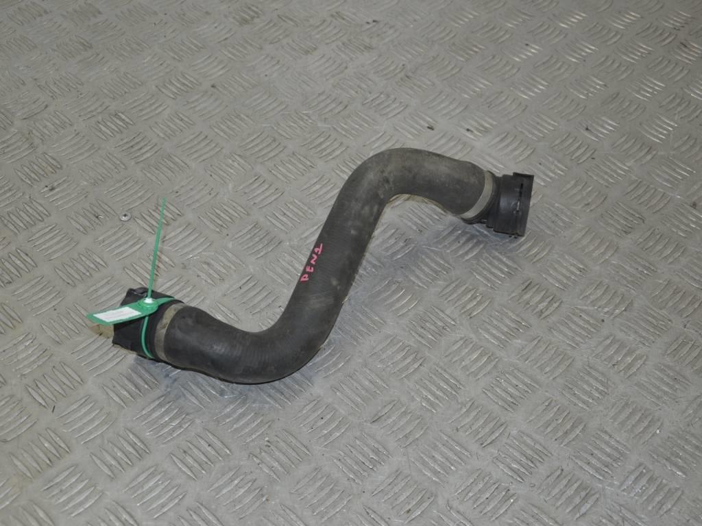 Патрубок радиатора