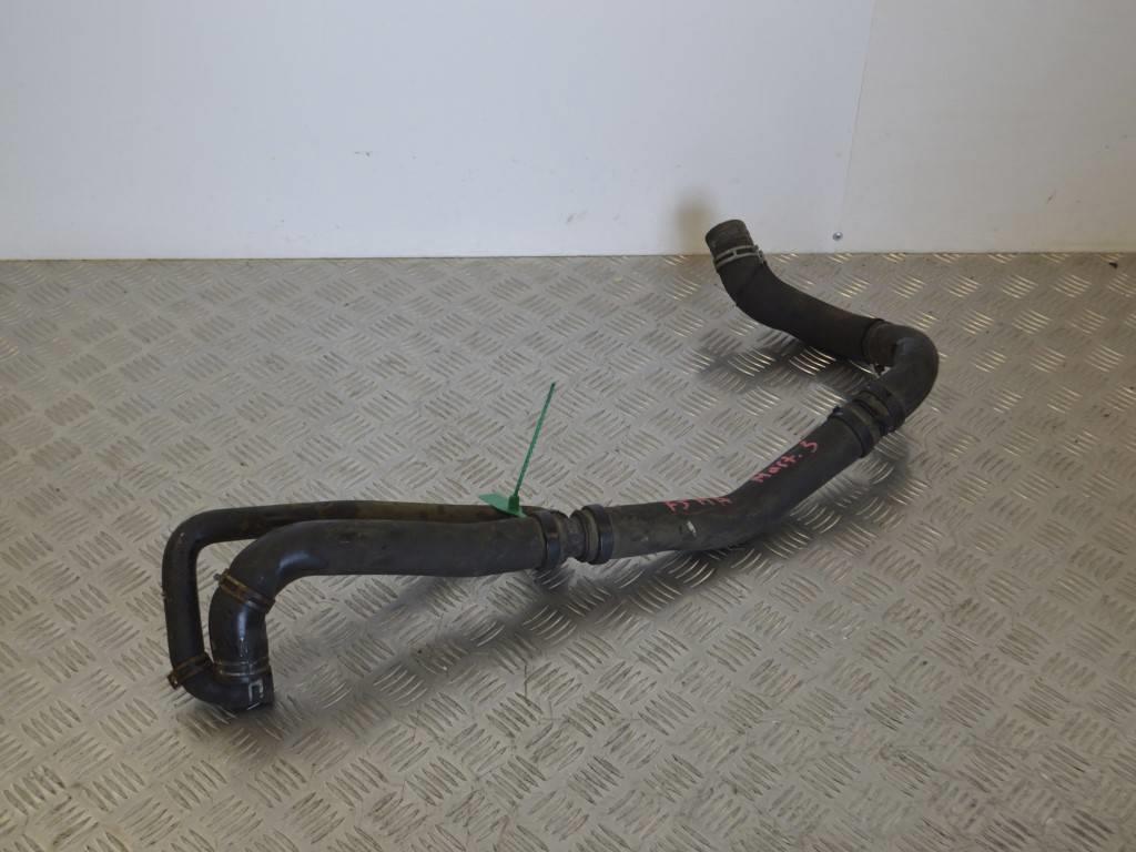 Патрубок (трубопровод, шланг)