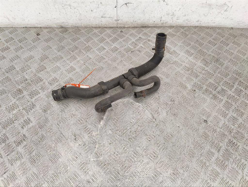 Патрубок (трубопровод, шланг)