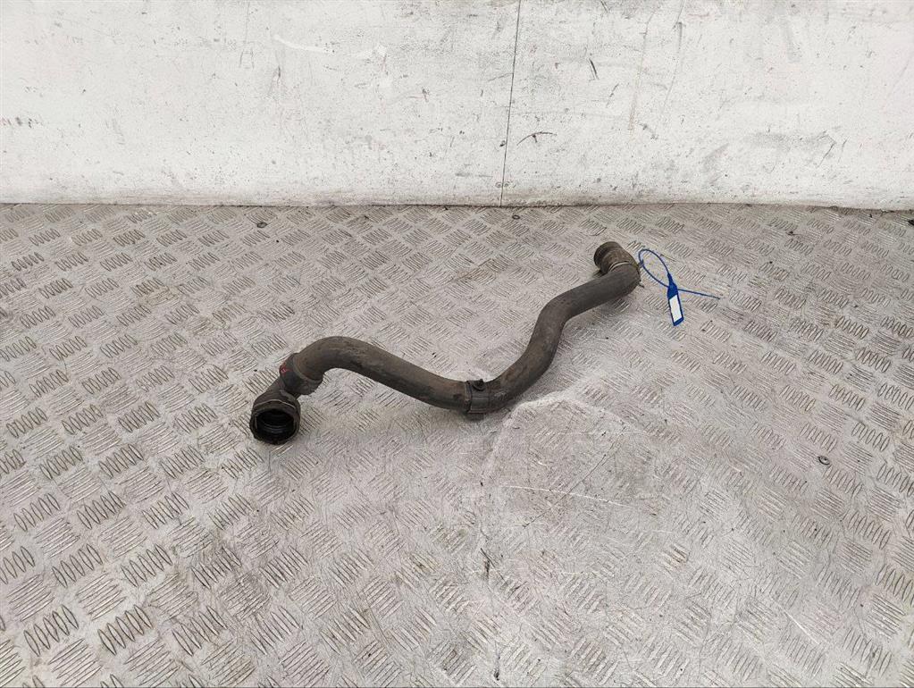 Патрубок (трубопровод, шланг)