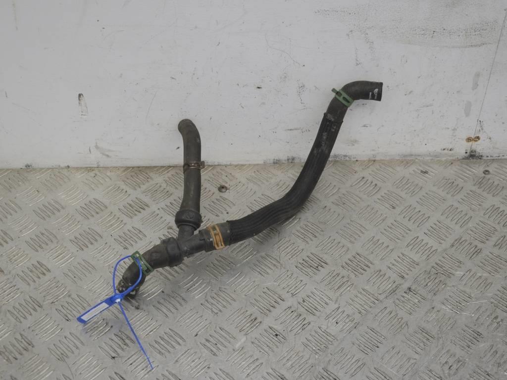 Патрубок (трубопровод, шланг)