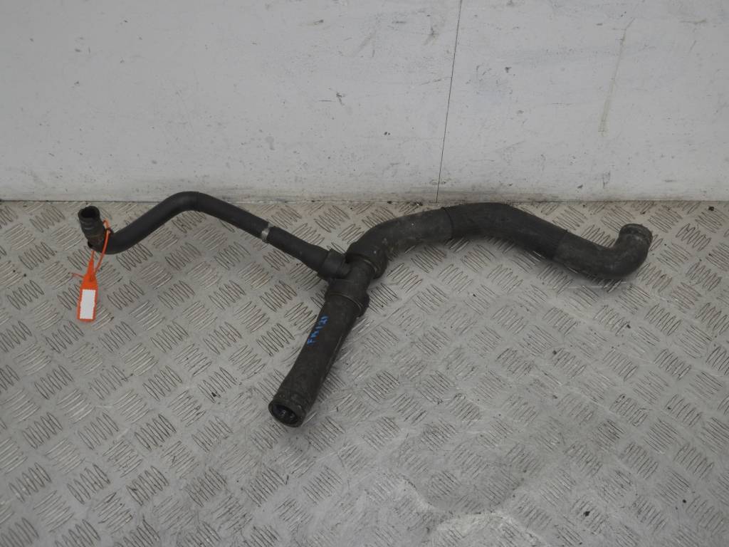 Патрубок (трубопровод, шланг)