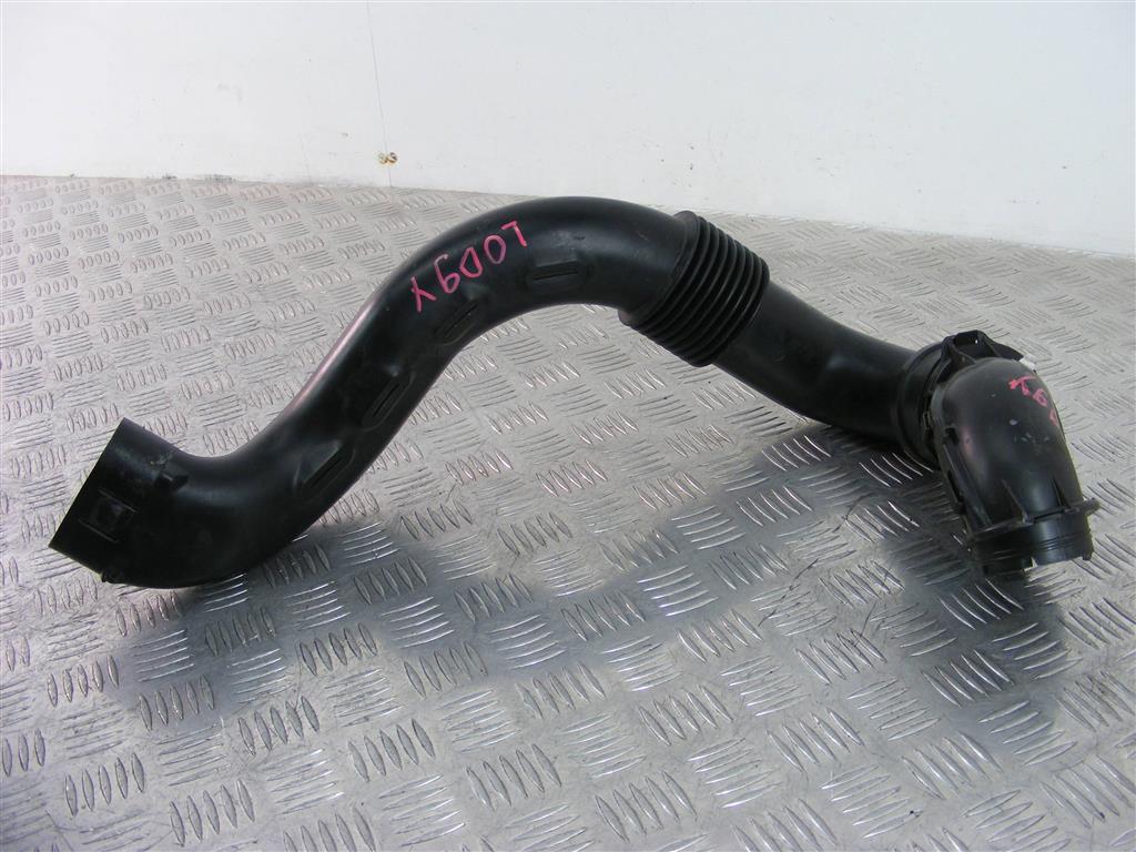 Патрубок воздушного фильтра