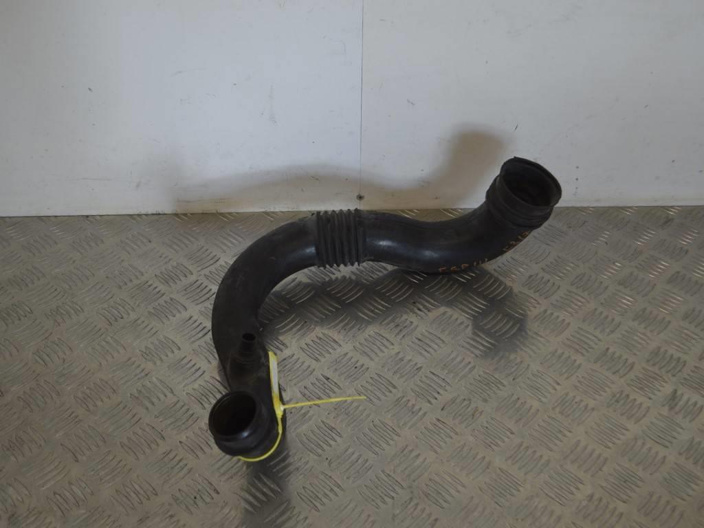 Патрубок воздушного фильтра