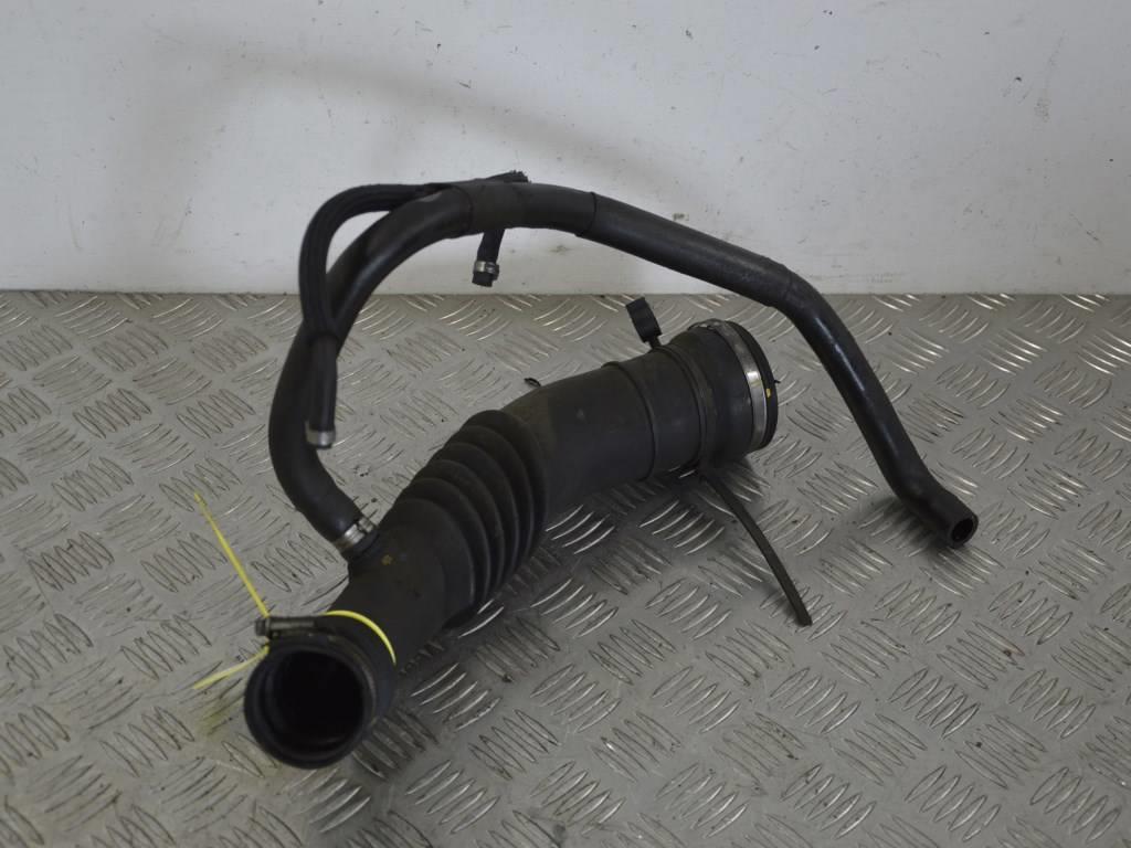 Патрубок воздушного фильтра Renault Megane 1 (1996-2002) 7700111159