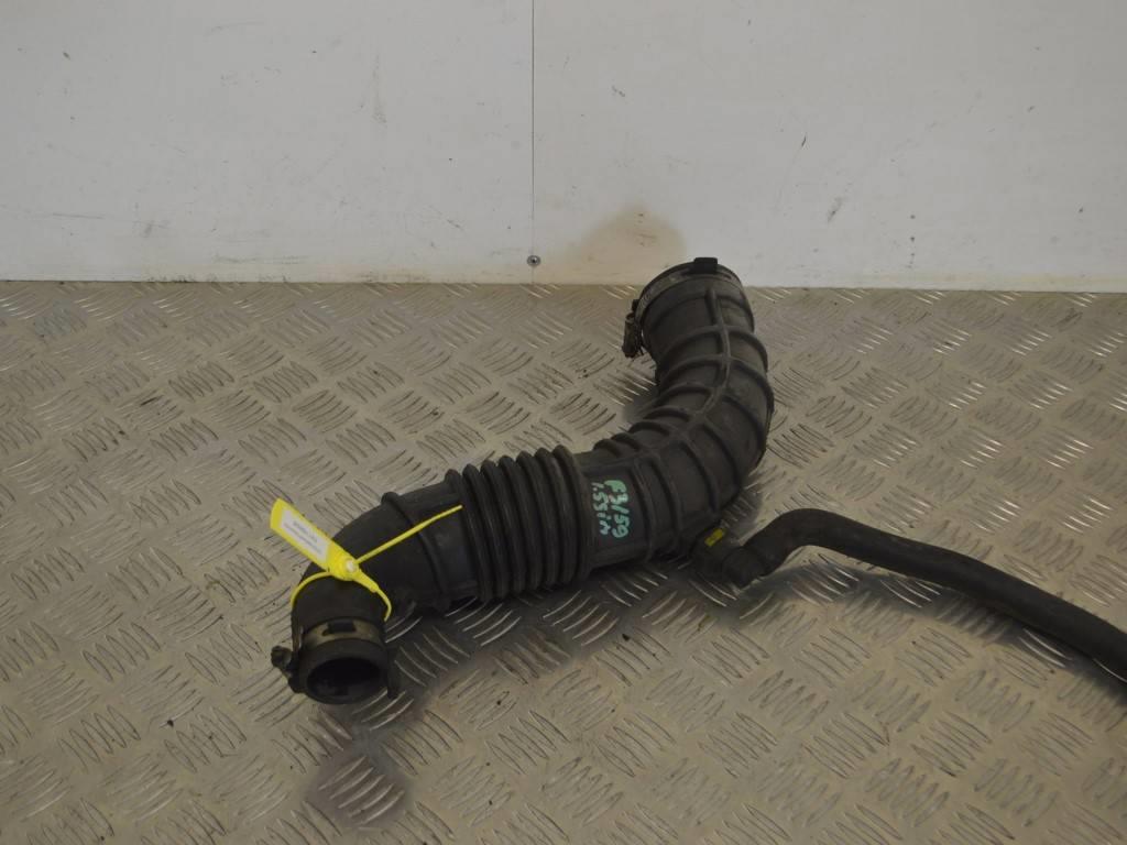 Патрубок воздушного фильтра