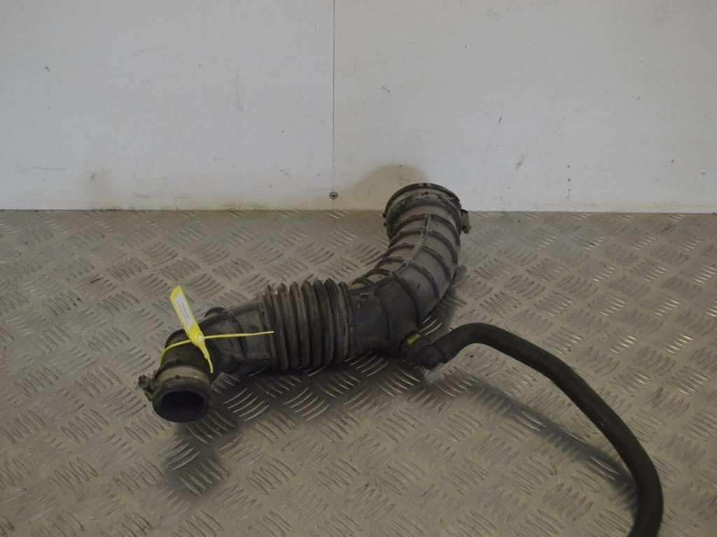 Патрубок воздушного фильтра Renault Scenic 3 (2008-2015) 8200750731