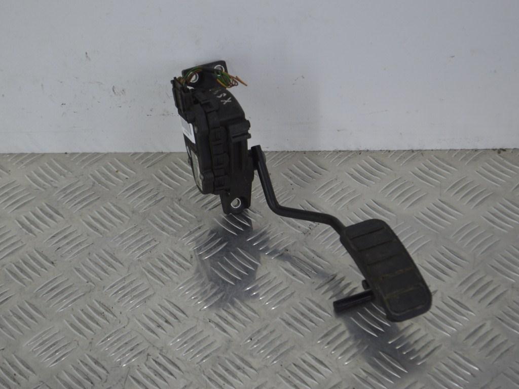 Педаль газа