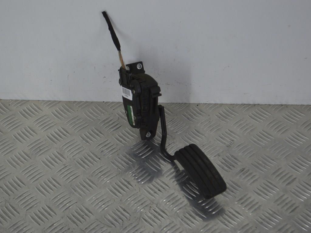 Педаль газа