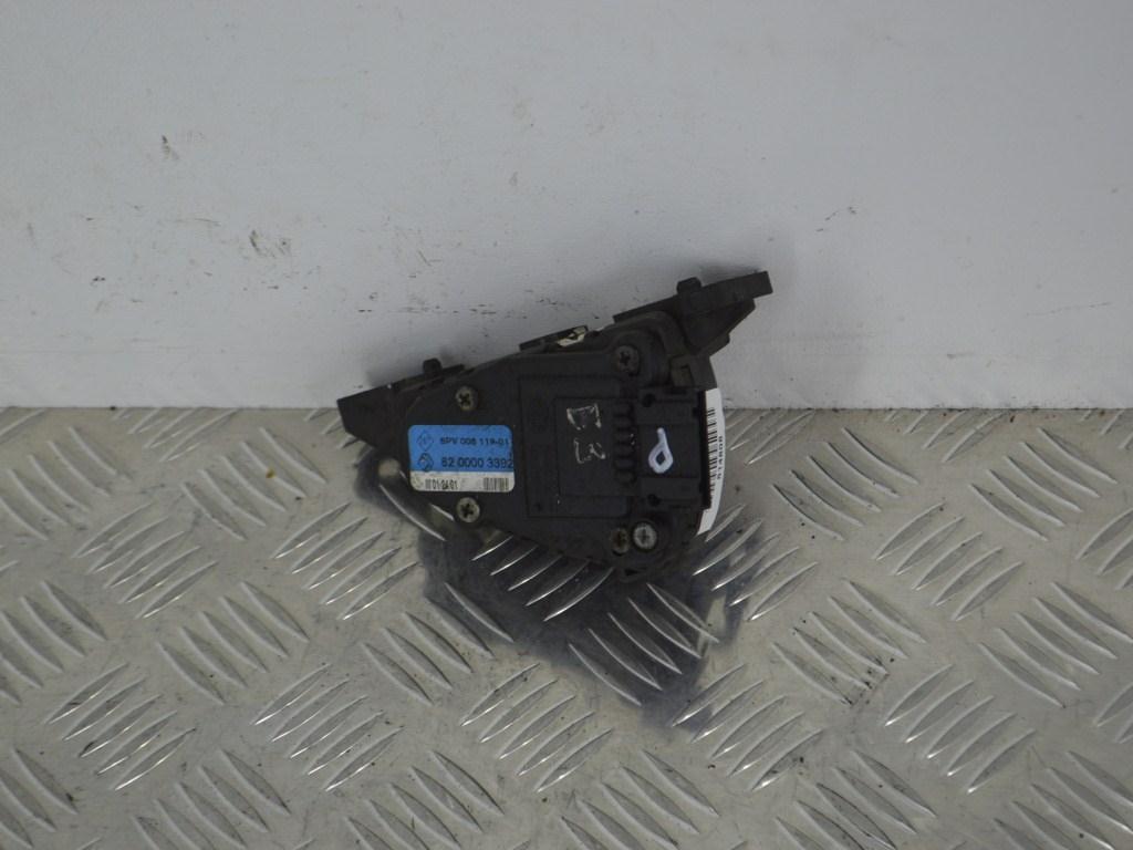 Педаль газа Renault Laguna 2 (2001-2007) 8200003392